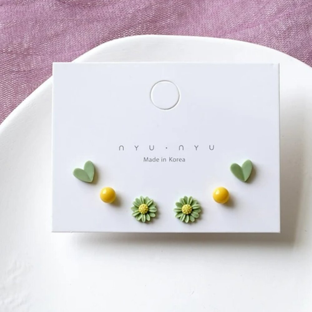 Sage Green Heart & Flower Stud Earring Set
